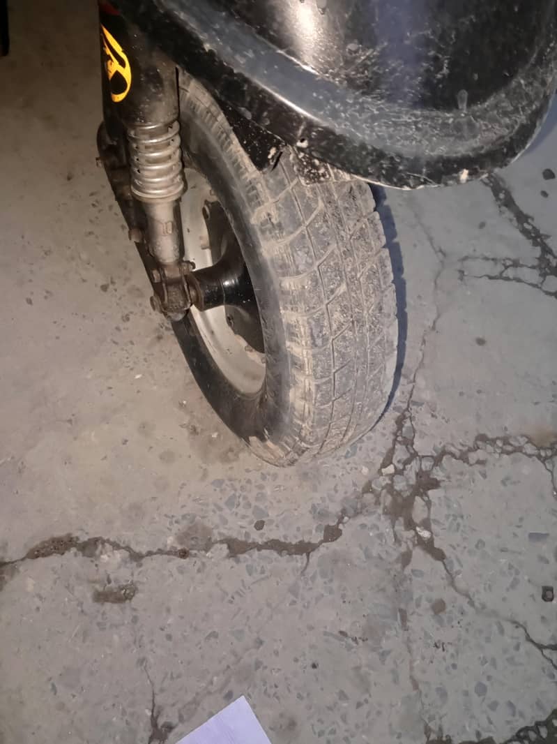 سازگار لوڈر رکشہ 6