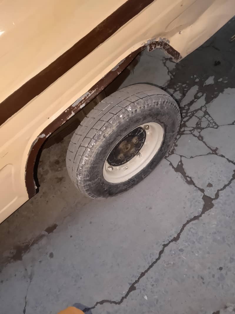 سازگار لوڈر رکشہ 7