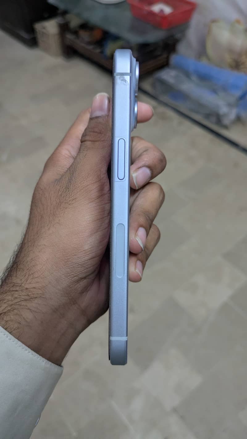 Apple iPhone 15 5