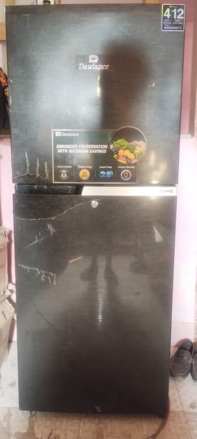 Dawlance 9160LF Hairline Black Medium Size
