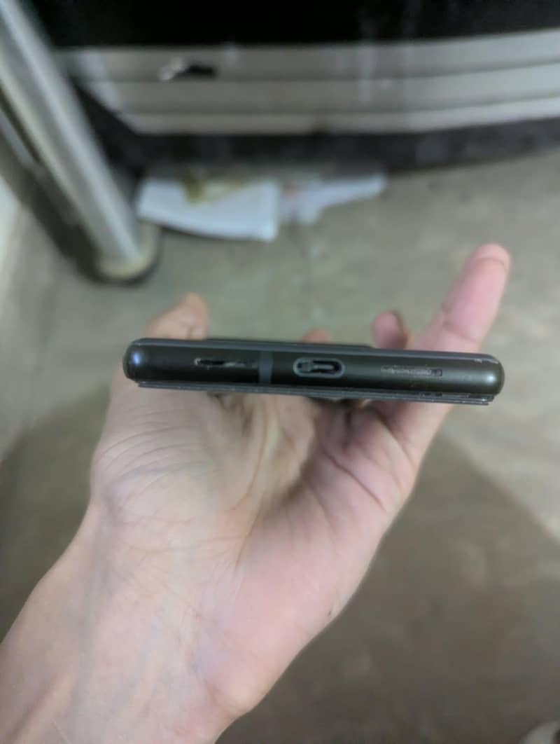 Google Pixel 6 4