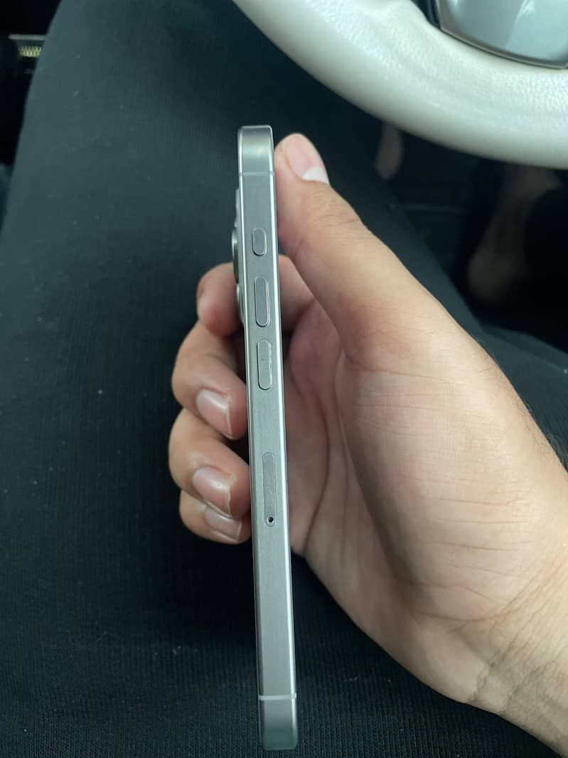 Apple iPhone 15 Pro 1