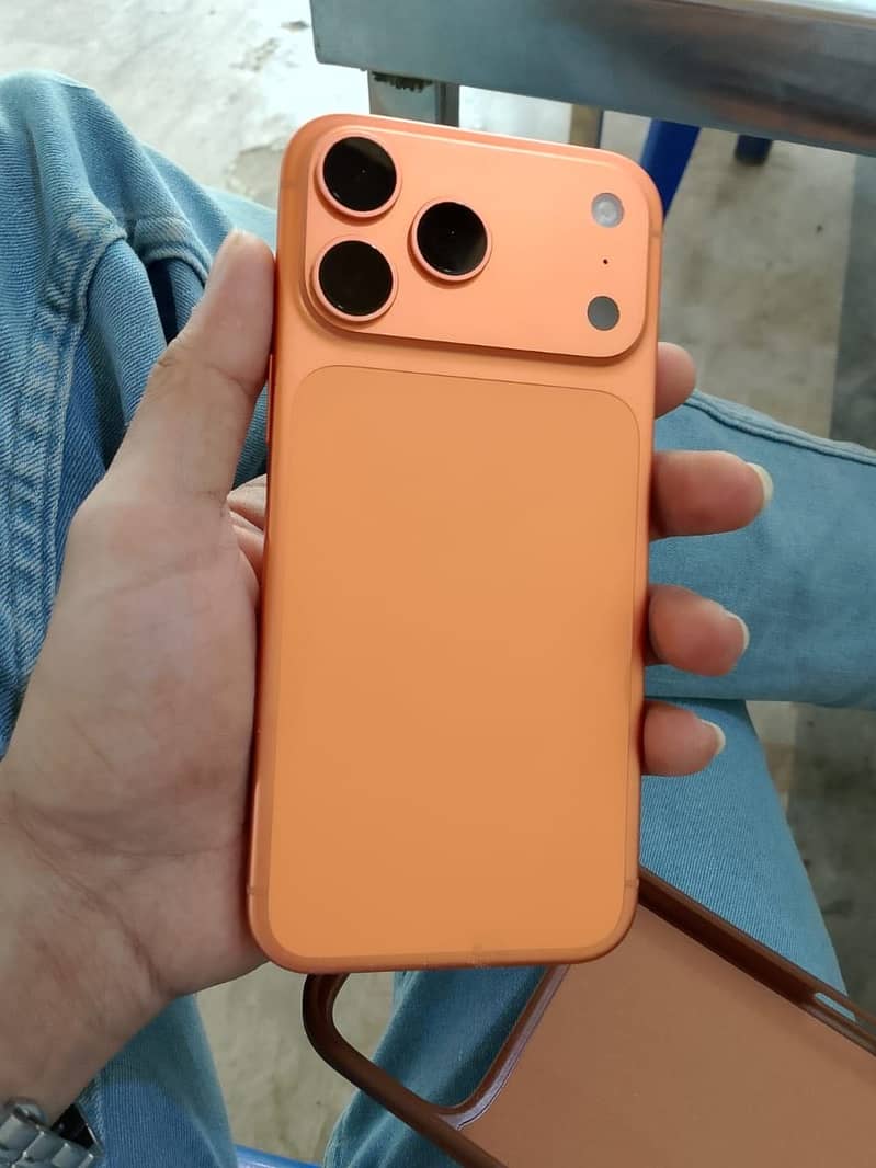 Apple iPhone 17 Pro Max 0