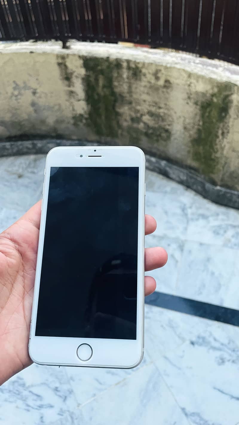 Apple iPhone 6S Plus 0