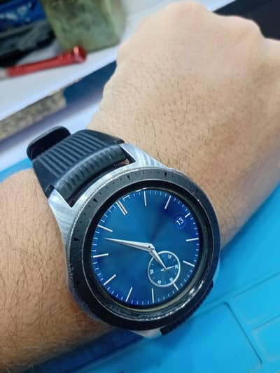 SAMSUNG WATCH MODEL R800 BATTERY TIMING 4 DAYS WITH CHARGER