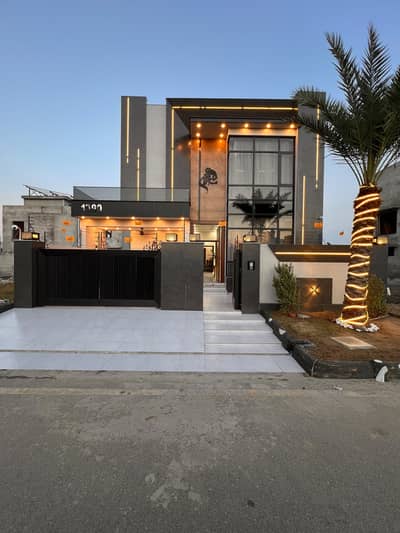 10 Marla Ultra Modern House For Sale in Main MB Road