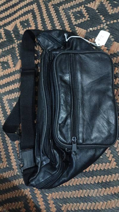 waist bag, or belt bag just 3500 Dono he bag ka . .