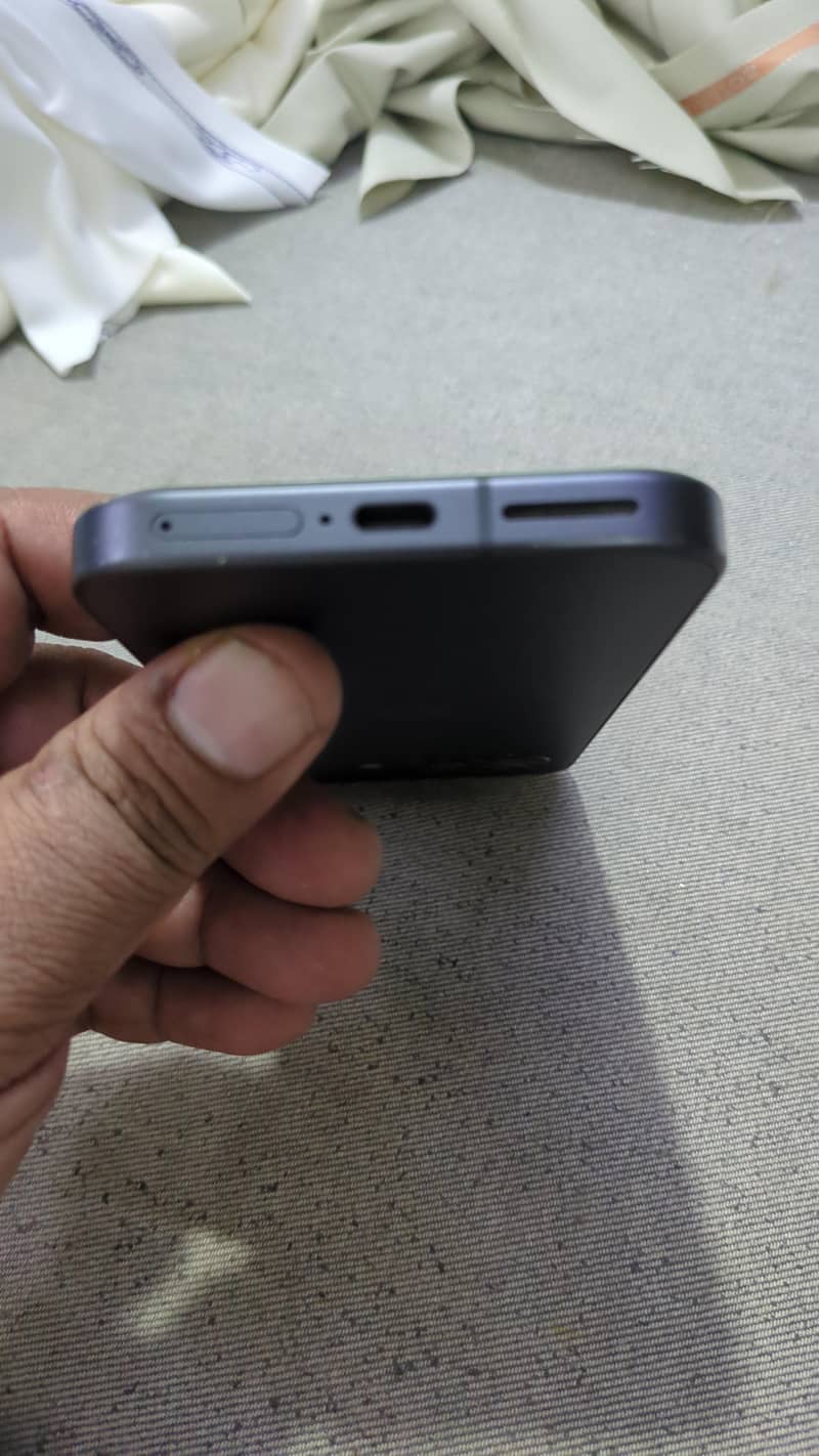 Google Pixel 9A  03008934271 2