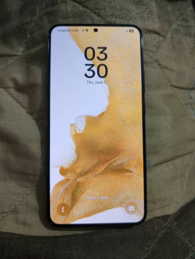 Samsung Mobile S22 Plus
