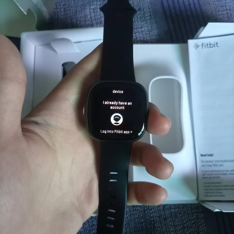 Fitbit versa 4 1