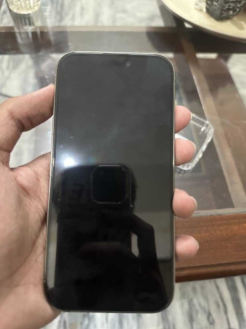 Apple iPhone 15 Pro 1