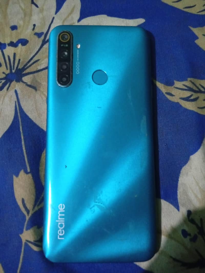 Realme 5i 0