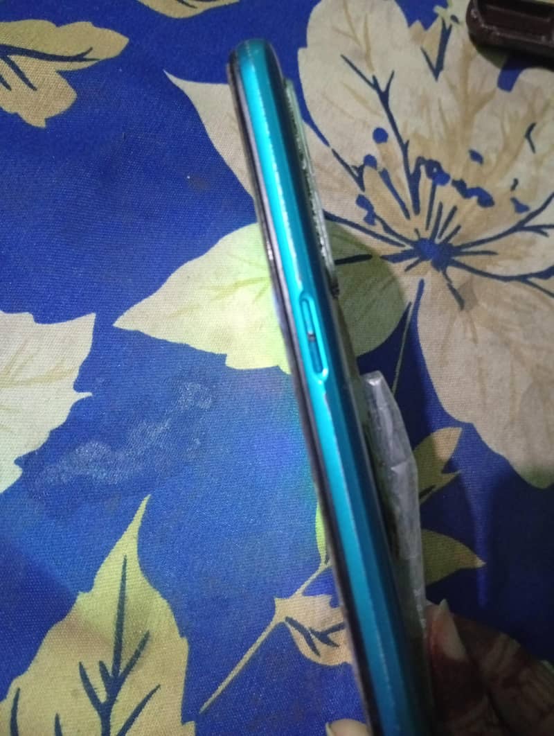 Realme 5i 3