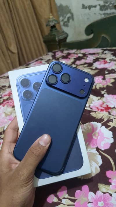 Apple iPhone 17 Pro Max F. U