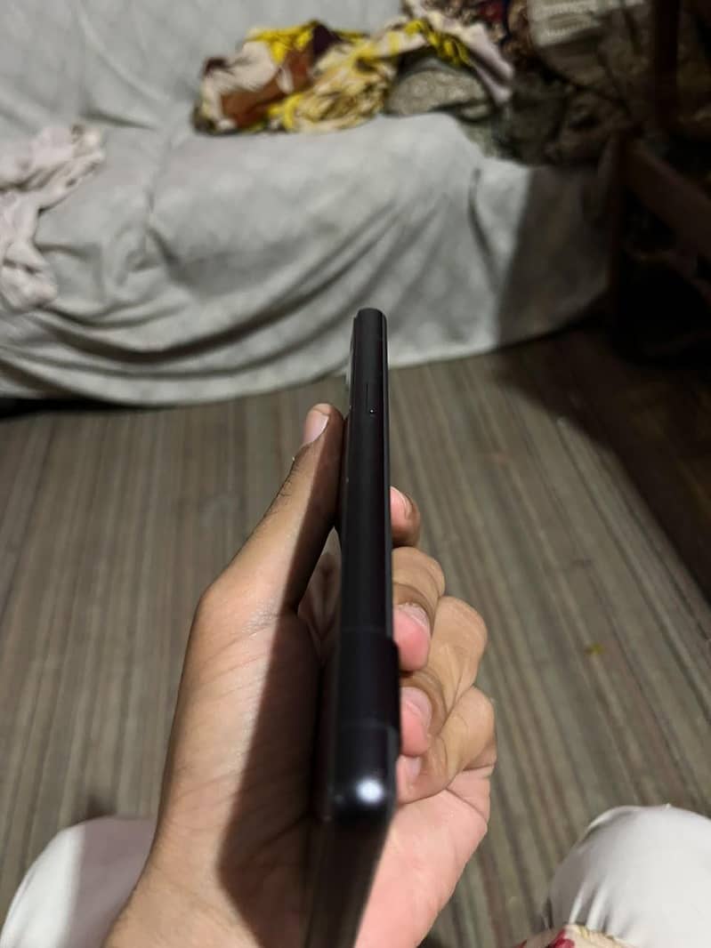 Google Pixel 7a 4