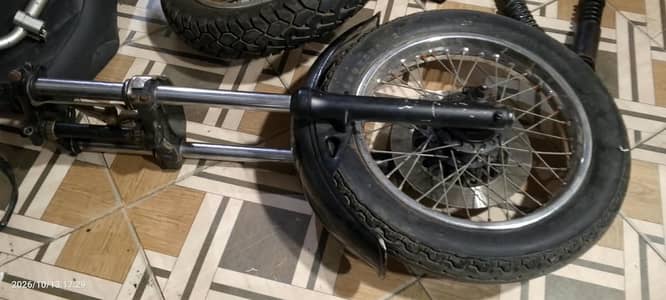 Suzuki gn 250 parts rim etc