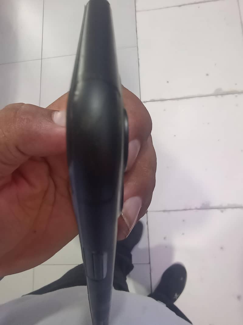 Apple iPhone 11 3