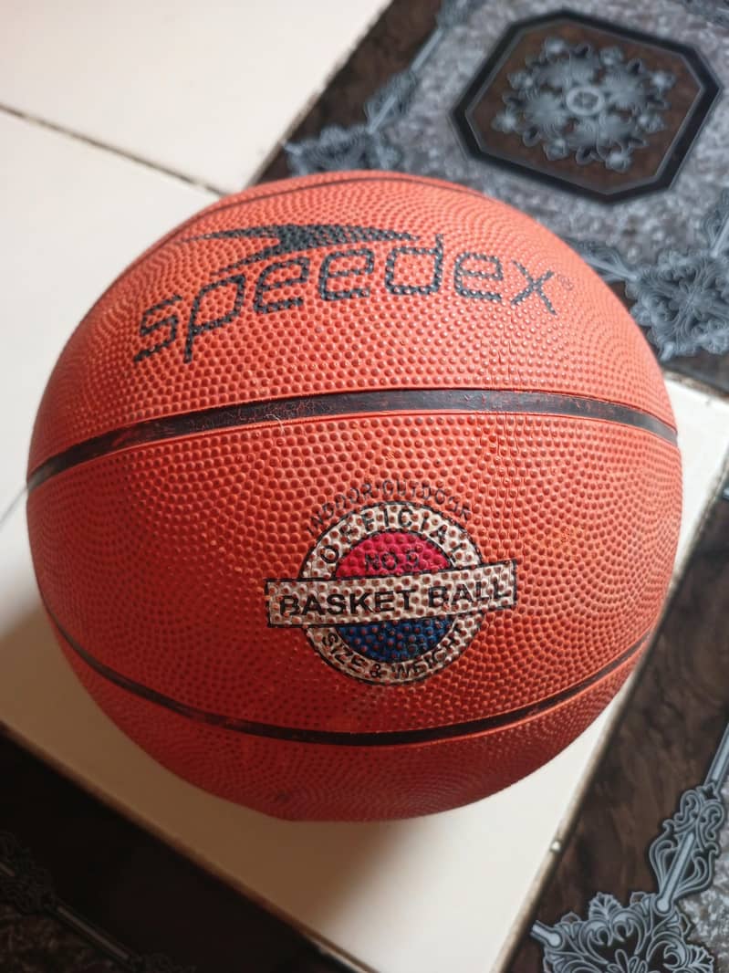 Basketball 0