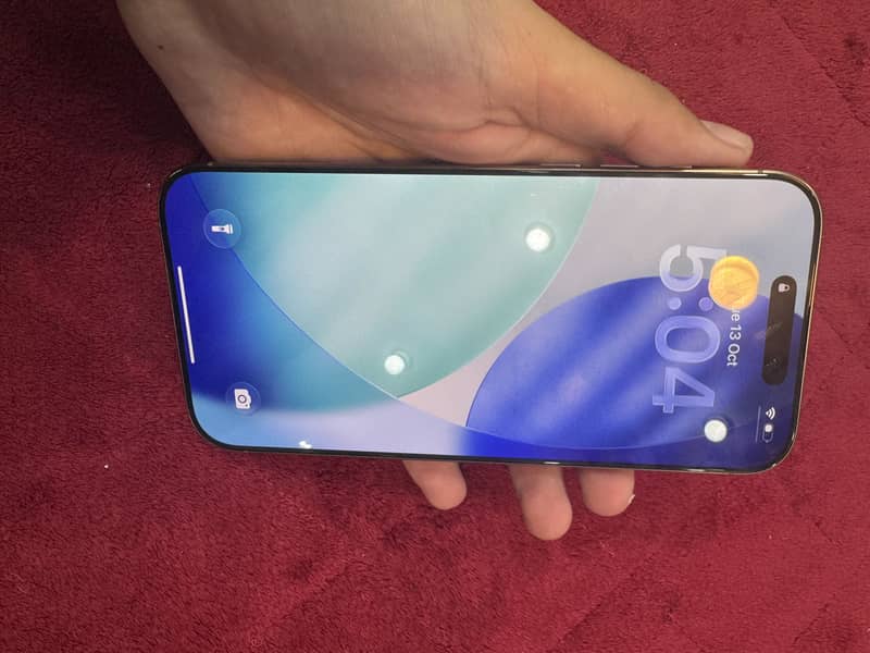 Apple iPhone 16 Pro Max 6