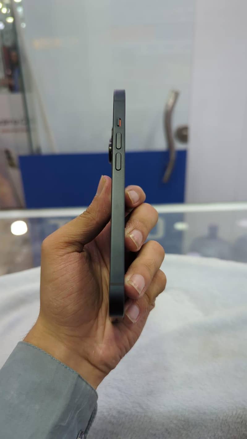 Apple iPhone 14 1