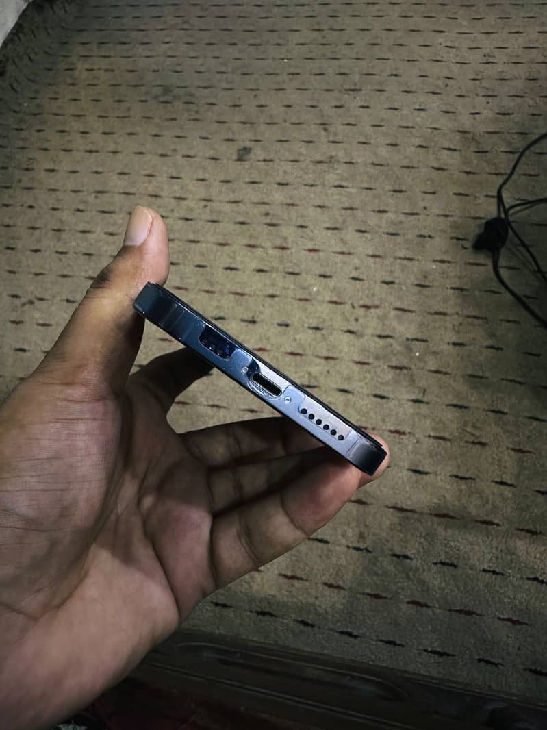 Iphone 13 pro max 6