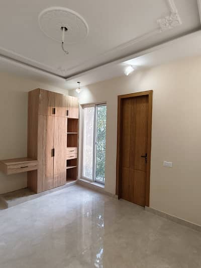 3 Marla Corner House for Sale in Al Kabir Town Phase 2, Lahore