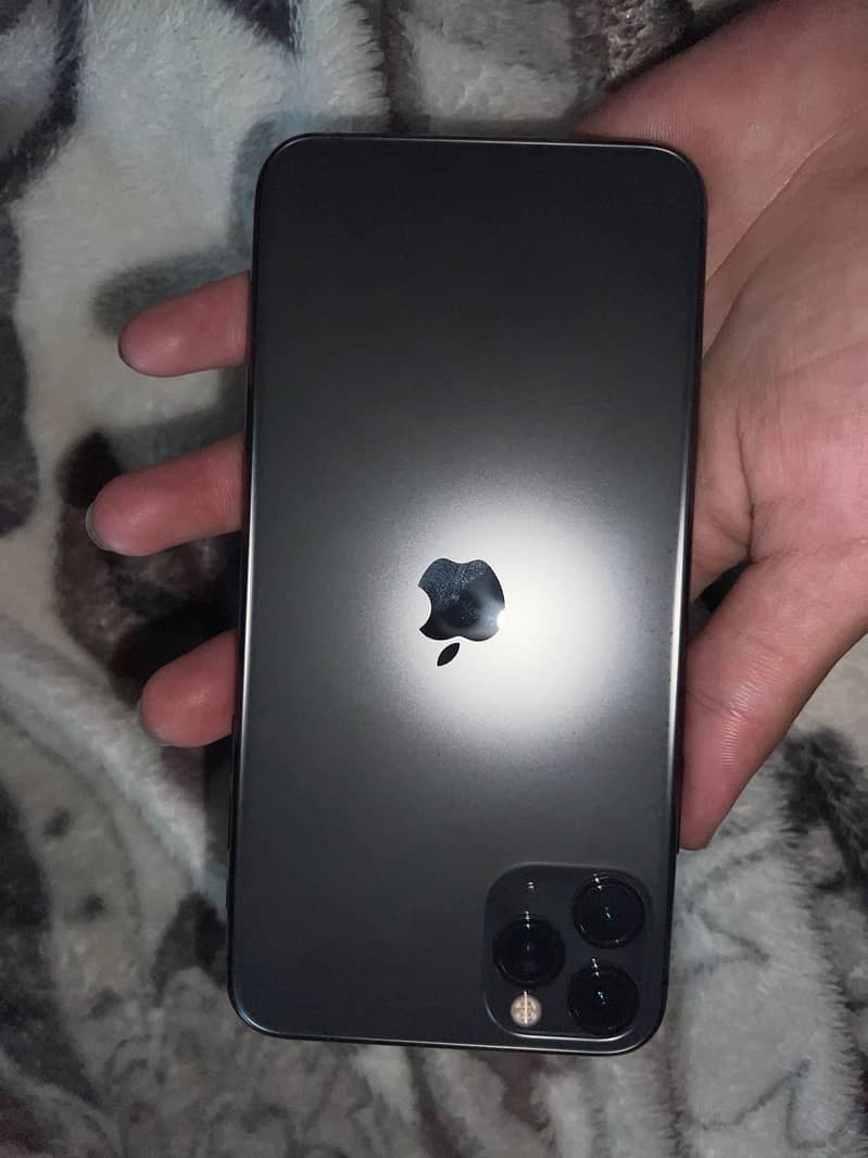 Apple iPhone 11 Pro Max 5