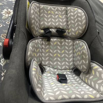 Baby car seat and carry cot