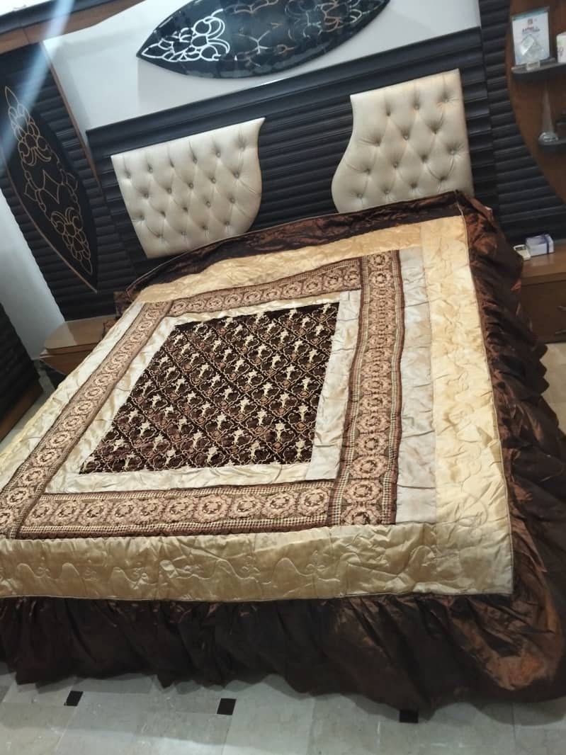 7piece bedsheet set(2 types) 0