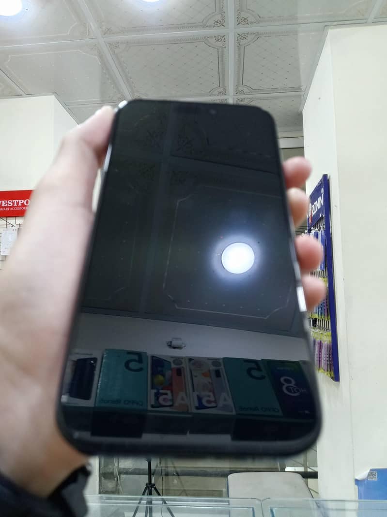 Apple iPhone 15 Pro 1