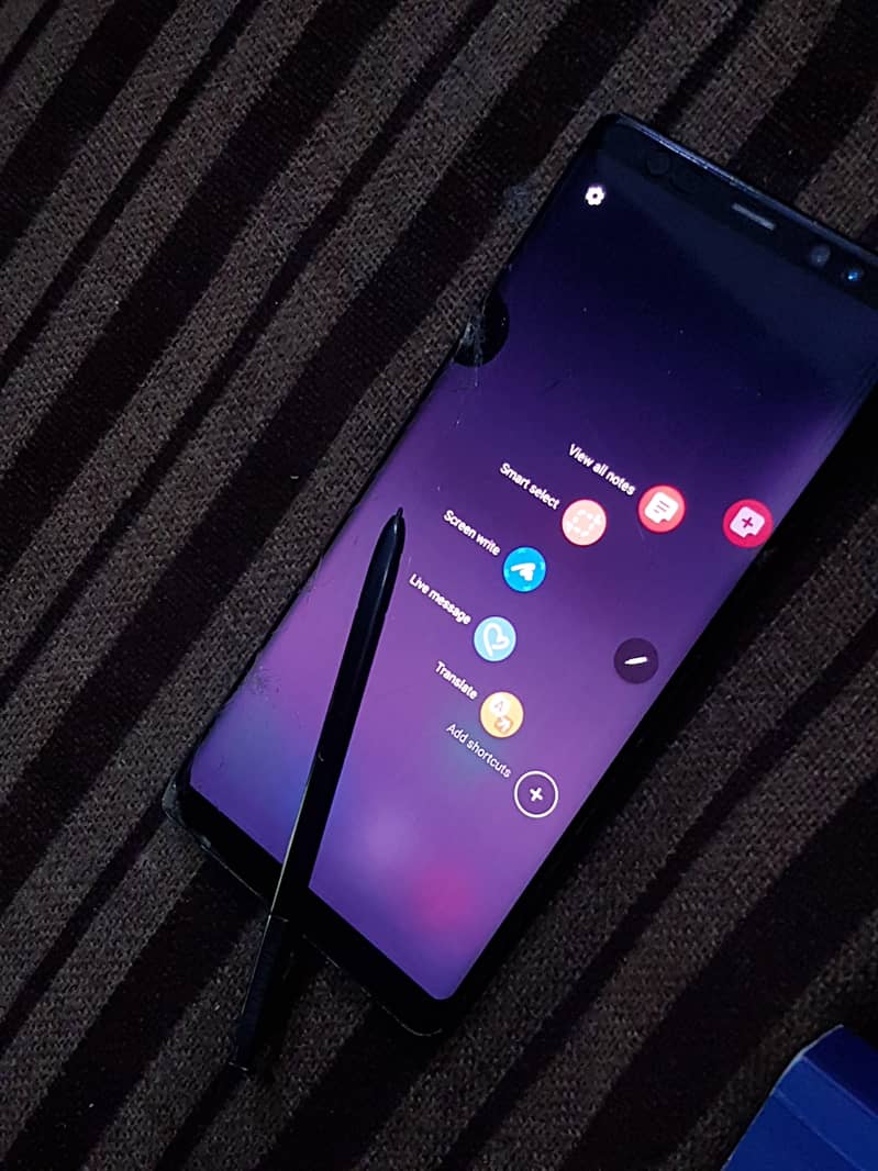 Samsung Mobile Note 8 1