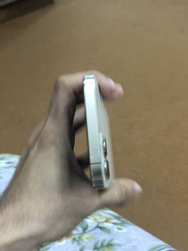 Apple iPhone 12 Pro Max 2