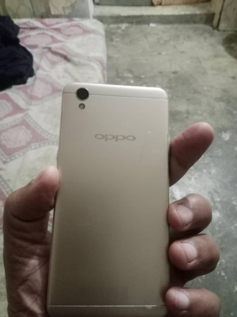 OPPO A37 1