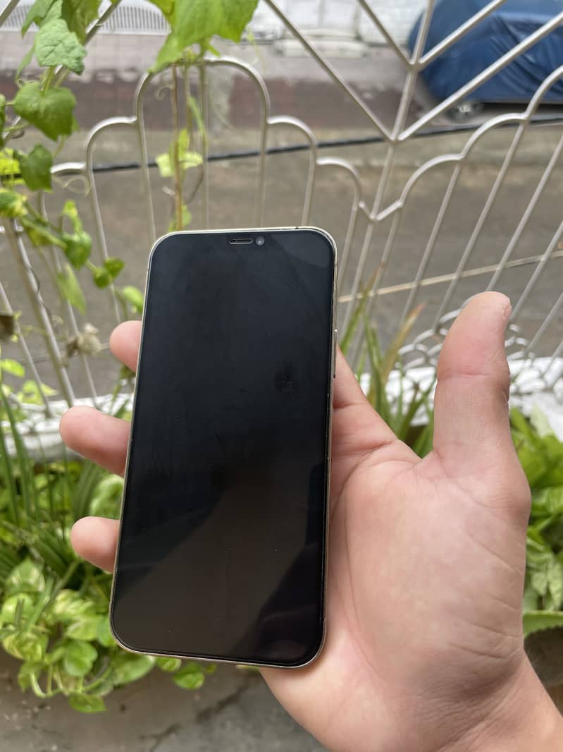 Apple iPhone 12 Pro 7