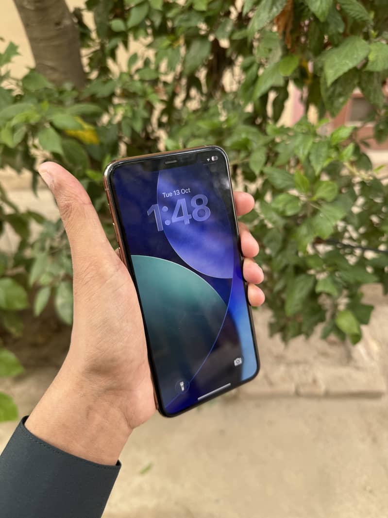 Apple iPhone 11 Pro Max 3