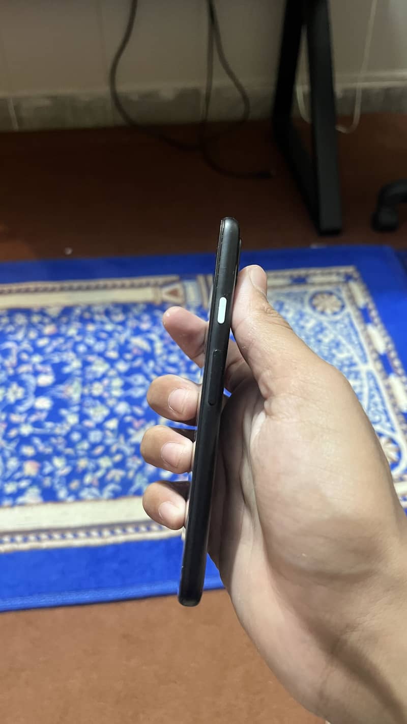 Google Pixel 4a 8/128 7