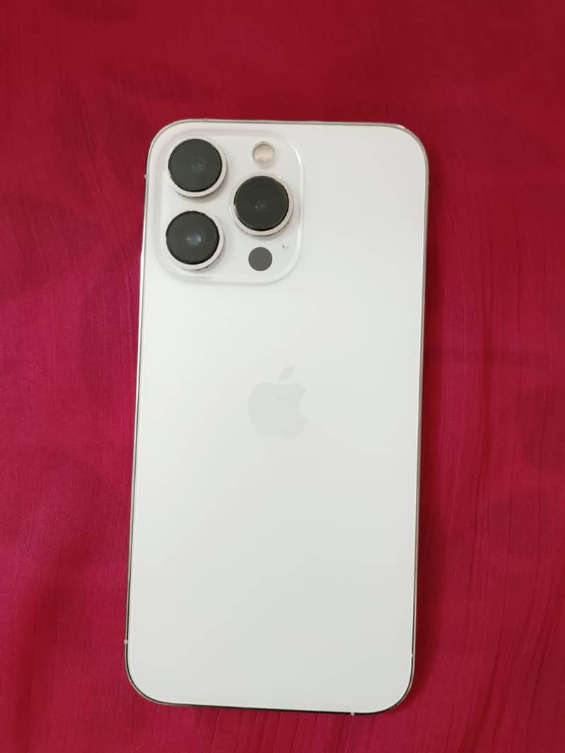 Apple iPhone 13 Pro 3