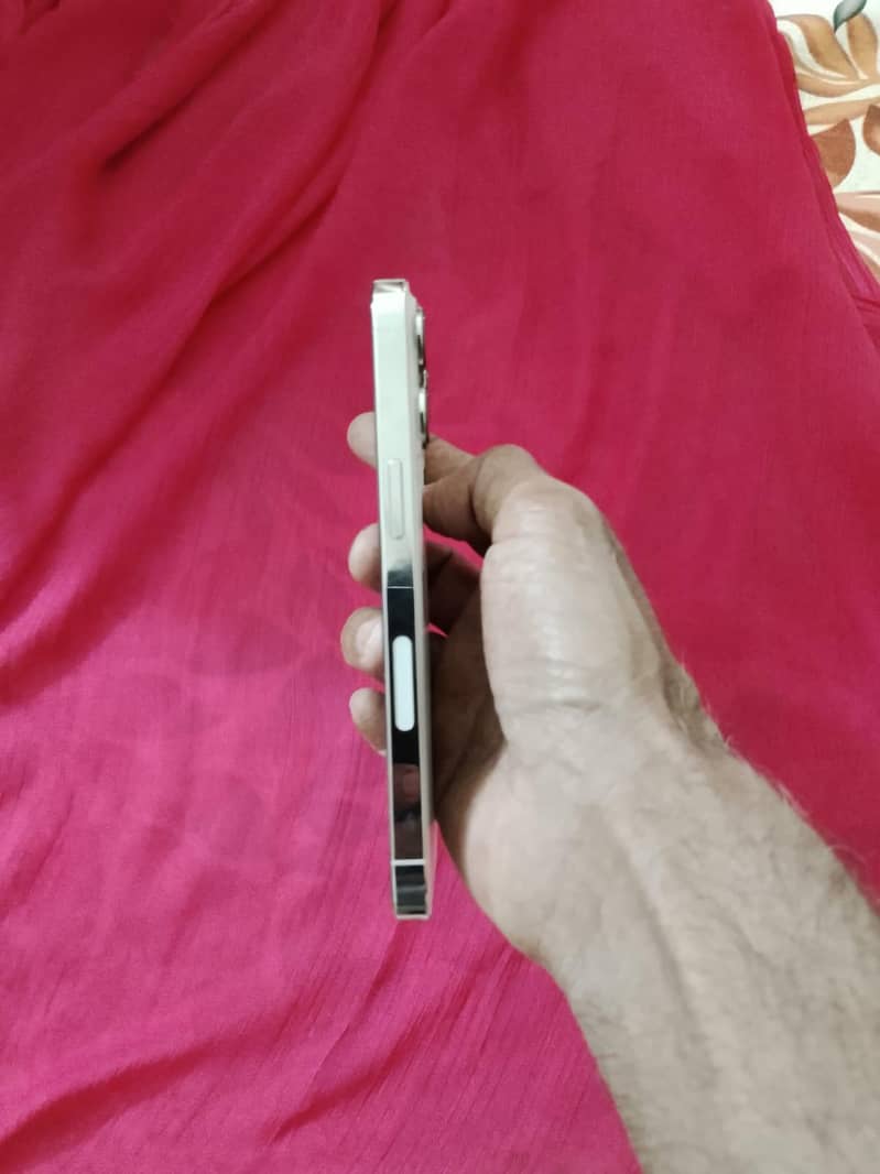 Apple iPhone 13 Pro 6