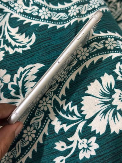 Apple iPhone 8