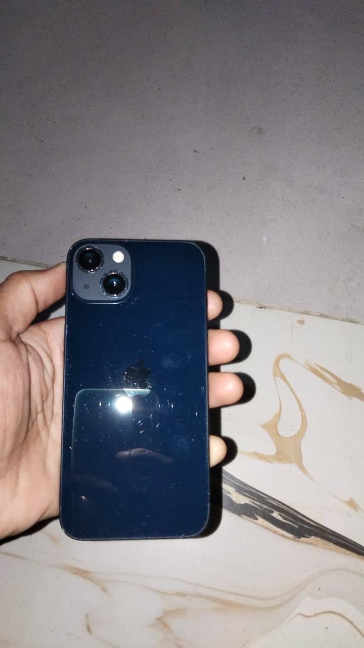 Apple iPhone 13 3