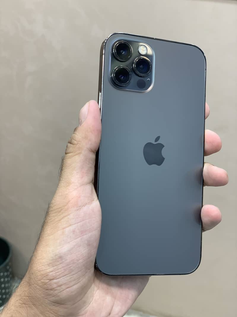 Apple iPhone 12 Pro 3