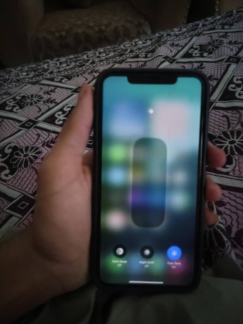 Apple iPhone 11 Pro Max 2