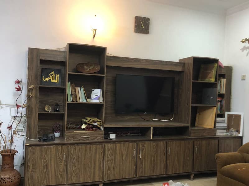 Sofa set + wardrobe 5