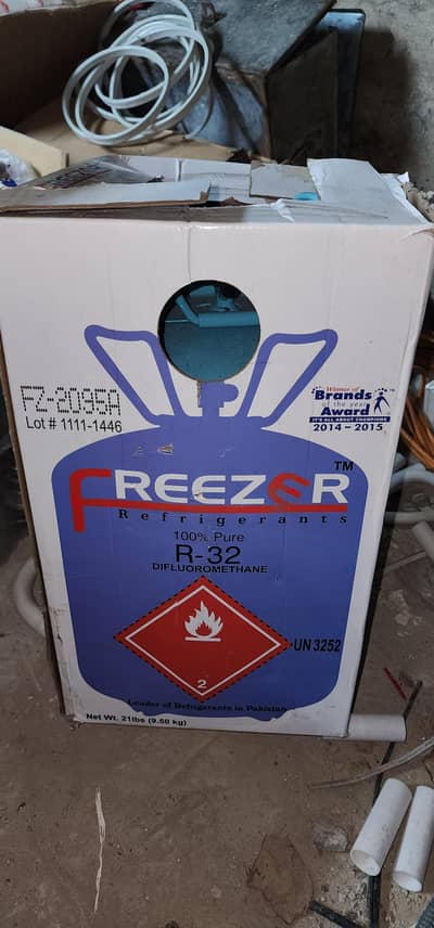 FREEZER R-32 Refrigerant Full Cylinder