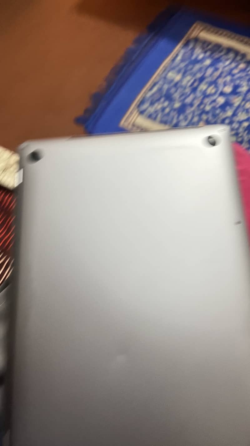 MacBook Pro 2017 15 inch 1