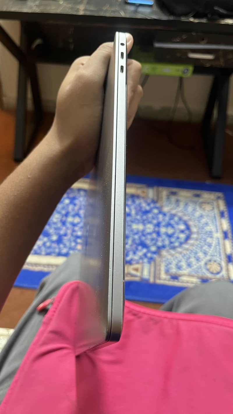 MacBook Pro 2017 15 inch 4