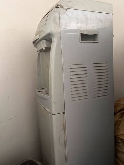 water dispenser for urgent sale