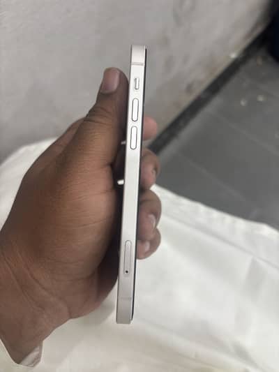 Apple iPhone 12 factory unlock