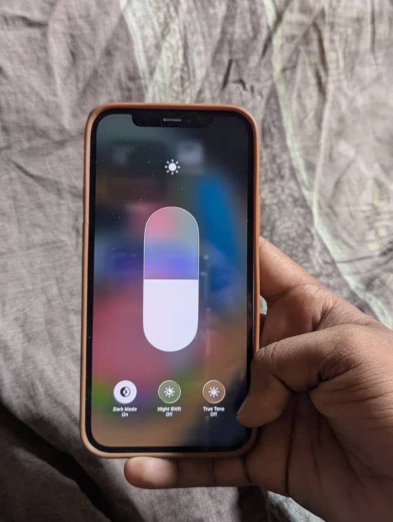 Apple iPhone 12 1