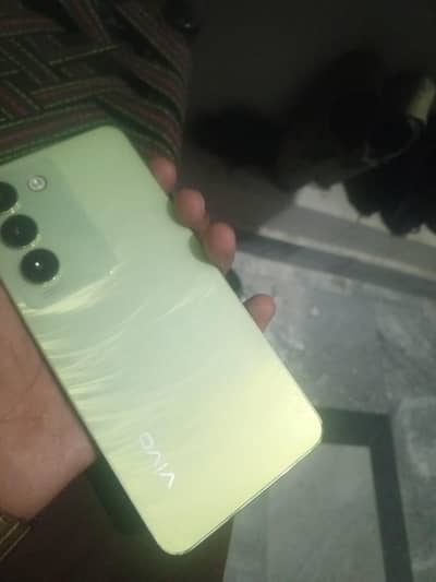 Vivo Y100